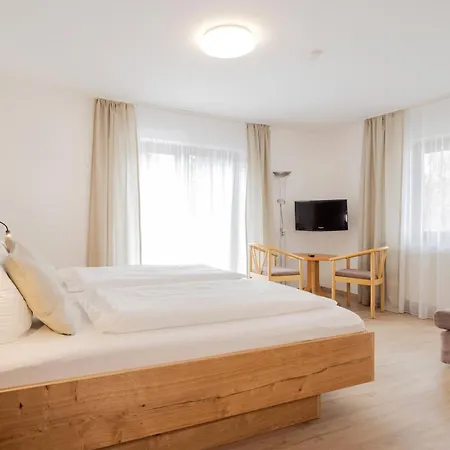 Egger דירה טטנאנג