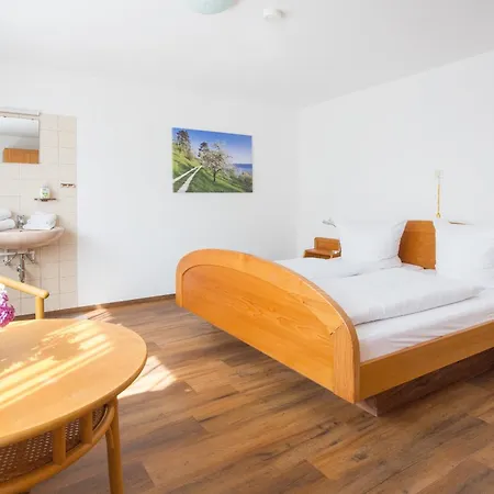 Egger דירה טטנאנג