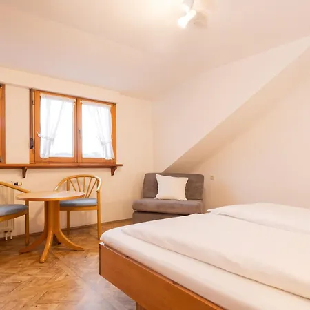 Egger * טטנאנג